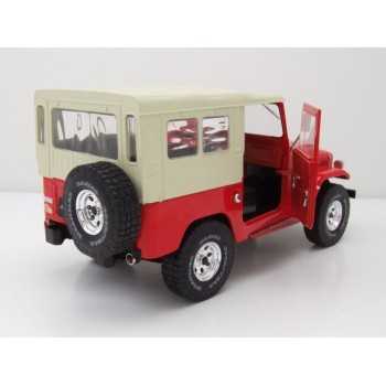Toyota Bandeirante (Land Cruiser FJ40), vert avec toit blanc 1968