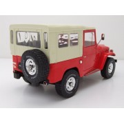 Toyota Bandeirante (Land Cruiser FJ40), vert avec toit blanc 1968