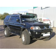 Visière de pare brise Mitsubishi Pajero Sport 1996-2004