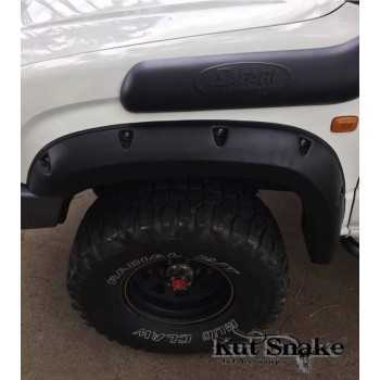 Elargisseurs d'ailes Toyota Hilux Double Cabine 167 - 95 mm large