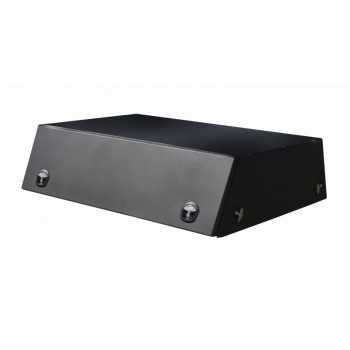 Il dispose de deux ouvertures latérales