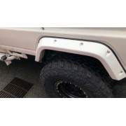 Elargisseurs d'ailes Toyota land Cruiser 79