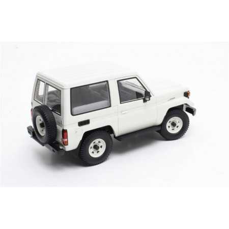Toyota Bandeirante (Land Cruiser FJ40), vert avec toit blanc 1968 T...