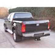 ATTELAGE TOYOTA HILUX AVEC PARE CHOC ET MARCHE PIED 1998-2005 TOYOTA