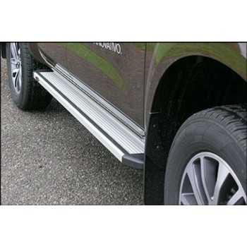 Marche pieds aluminium Nissan Navara NP300 2016+ 4 portes