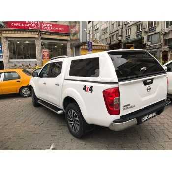 coté arrière gauche hard top RoxForm Nissan Navara NP300 2016+ 4 portes